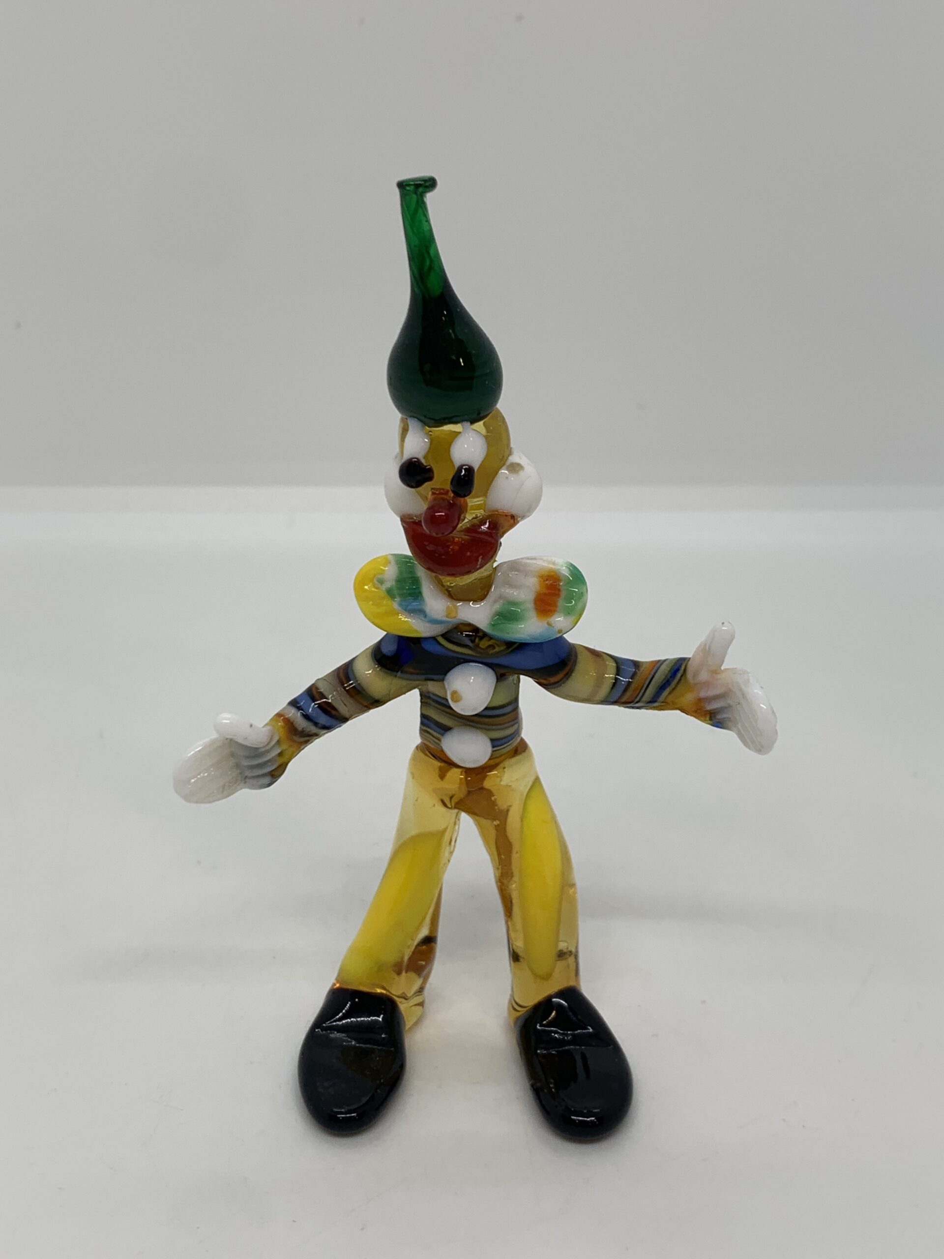 Glass Clown – 1530495085